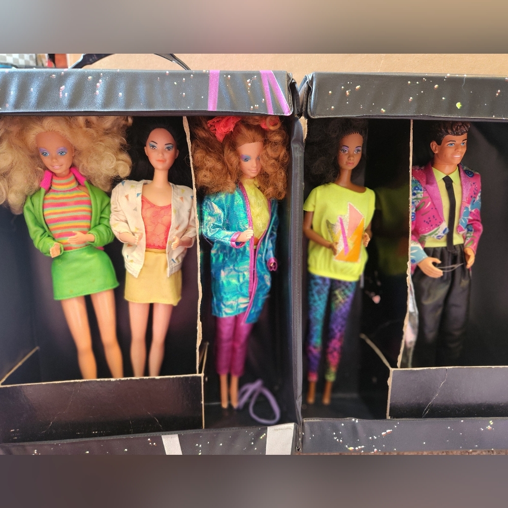 Vibrant Barbie Rockers Dolls Collection With Case